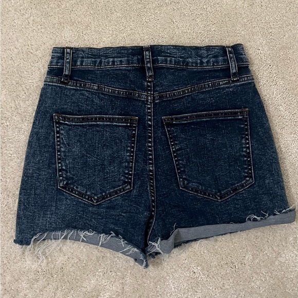 Alter’d State jean shorts worn once - Picture 2 of 3